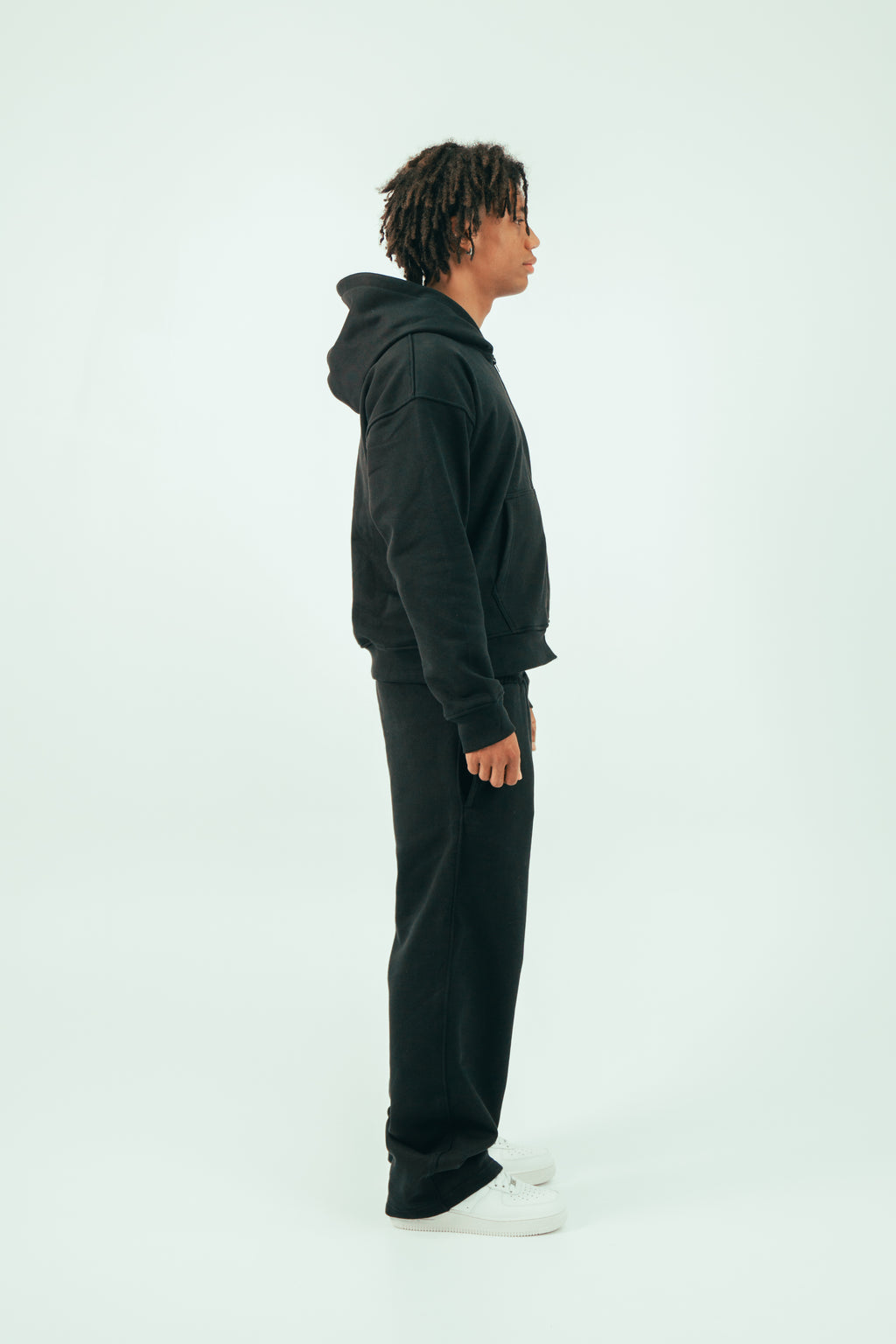 MOKI-Tracksuit