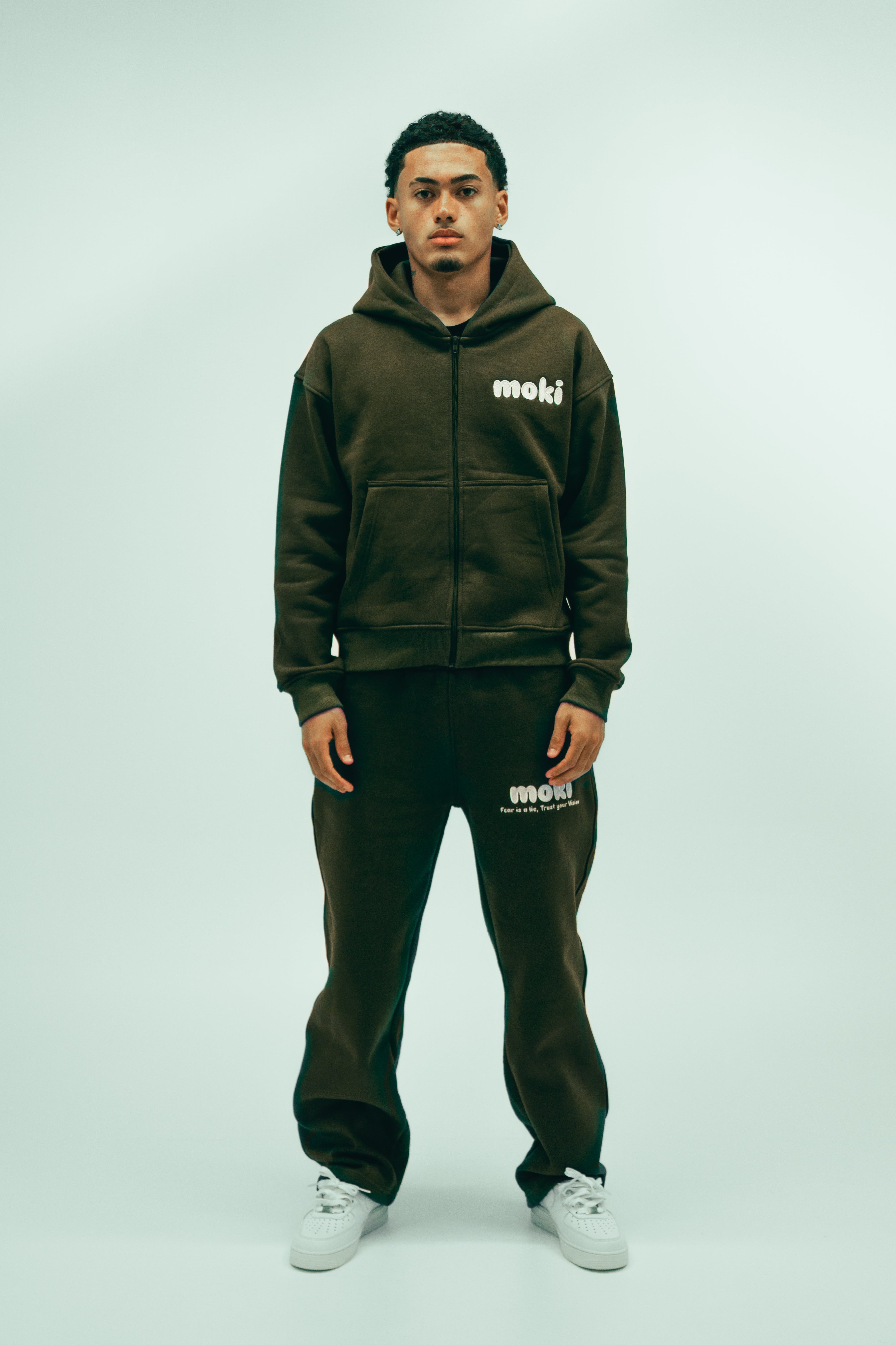 MOKI-Tracksuit