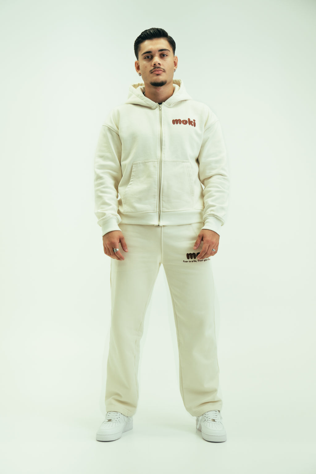 MOKI-Tracksuit